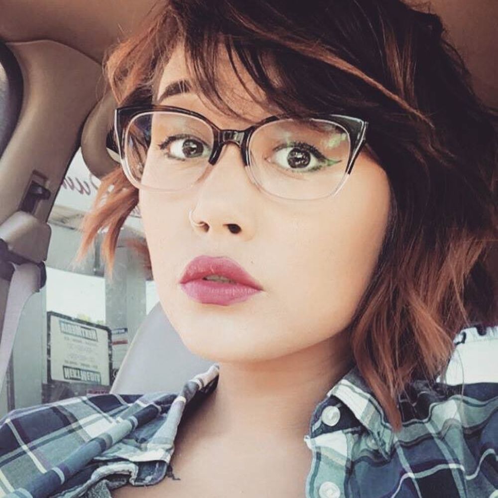 Meet your Posher, Aja